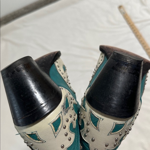 🐎 Corral Boots Studded Cowboy Boot - Picture 7 of 10